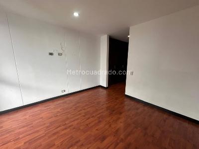 Apartamento de 2 alcobas en arriendo en Laureles, Medellín, 120 m² · foto 10 de 18