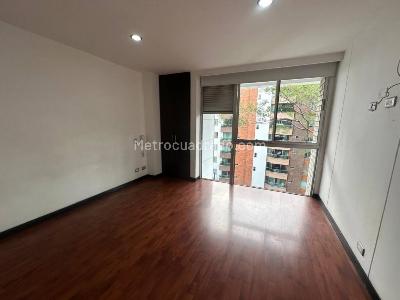 Apartamento de 2 alcobas en arriendo en Laureles, Medellín, 120 m² · foto 11 de 18