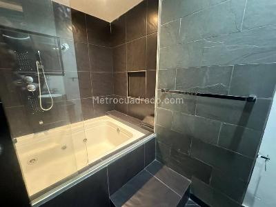 Apartamento de 2 alcobas en arriendo en Laureles, Medellín, 120 m² · foto 16 de 18