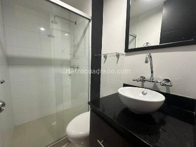 Apartamento de 2 alcobas en arriendo en Laureles, Medellín, 120 m² · foto 18 de 18