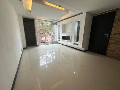 Apartamento de 2 alcobas en arriendo en Laureles, Medellín, 120 m² · foto 2 de 18