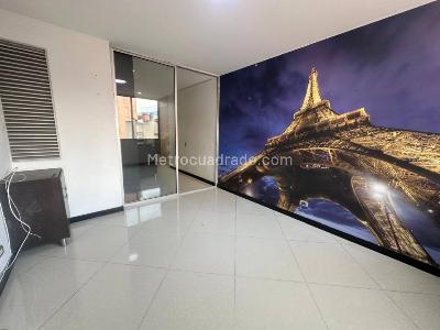 Apartamento de 2 alcobas en arriendo en Laureles, Medellín, 120 m² · foto 7 de 18