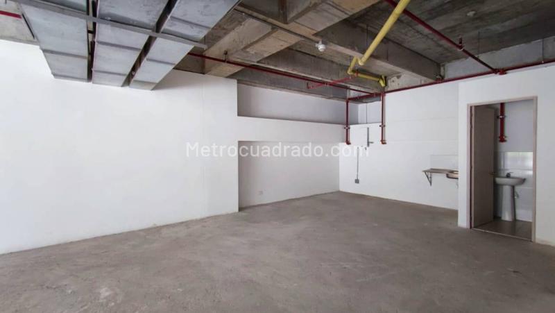 Local Comercial en Arriendo, Niquia, Bello – další