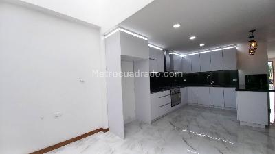 Casa de 4 alcobas en venta en Barro Blanco, Rionegro, 275 m² · foto 12 de 20