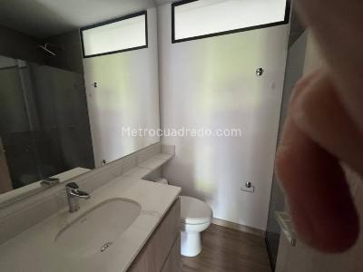Apartamento de 2 alcobas en venta en Sajonia, Rionegro, 155 m² · foto 6 de 17