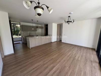 Apartamento de 2 alcobas en venta en Sajonia, Rionegro, 155 m² · foto 7 de 17