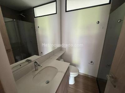 Apartamento de 2 alcobas en venta en Sajonia, Rionegro, 155 m² · foto 9 de 17