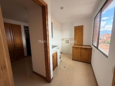 Apartamento en venta en Laureles, Medellín · foto 12 de 20