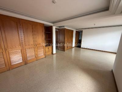 Apartamento en venta en Laureles, Medellín · foto 7 de 20