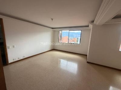 Apartamento en venta en Laureles, Medellín · foto 8 de 20
