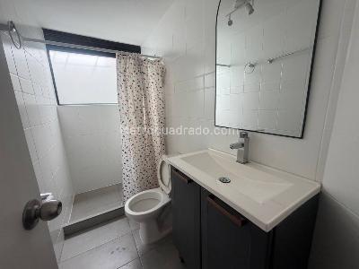 Casa en arriendo en Manila, Medellín · foto 9 de 18