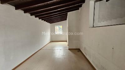 Casa de 4 alcobas en arriendo en La Aguacatala, Medellín, 403 m² · foto 13 de 17