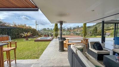 Casa de 5 alcobas en arriendo en Aeropuerto, Rionegro · foto 19 de 20