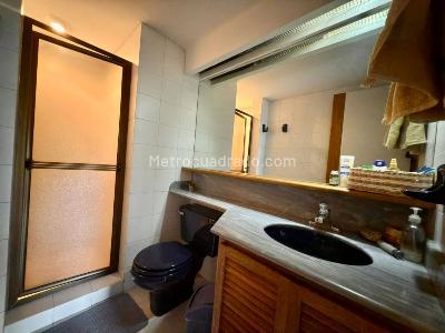Apartamento de 3 alcobas en venta en El Poblado, Medellín, 198 m² · foto 4 de 19