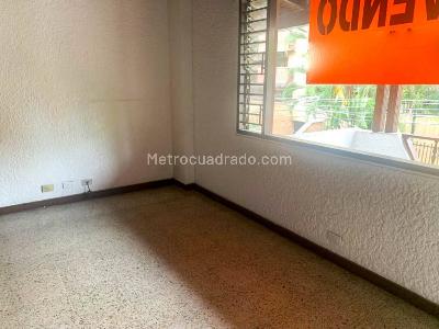 Casa de 4 alcobas en venta en Conquistadores, Medellín, 257 m² · foto 14 de 20