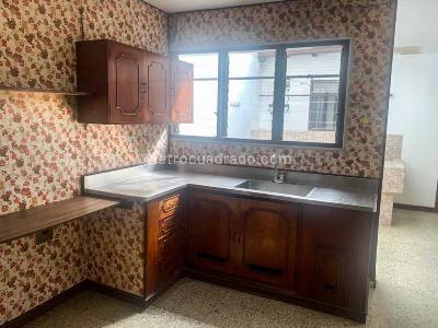 Casa de 4 alcobas en venta en Conquistadores, Medellín, 257 m² · foto 5 de 20