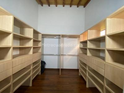 Casa de 5 alcobas en venta en Llanogrande, Rionegro, 350 m² · foto 19 de 20