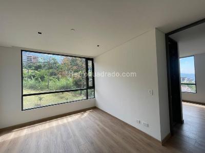 Apartamento de 3 alcobas en venta en Las Palmas, Medellín, 140 m² · foto 4 de 12