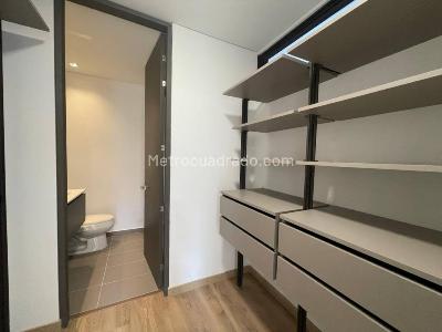 Apartamento de 3 alcobas en venta en Las Palmas, Medellín, 140 m² · foto 8 de 12