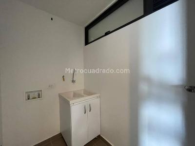 Apartamento de 3 alcobas en venta en Las Palmas, Medellín, 140 m² · foto 9 de 12