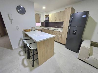 Apartamento de 1 alcoba en venta en Sabaneta, Sabaneta, 52 m² · foto 2 de 10