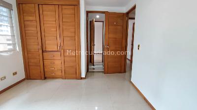 Apartamento de 3 alcobas en venta en Aves Maria, Sabaneta, 117 m² · foto 9 de 20