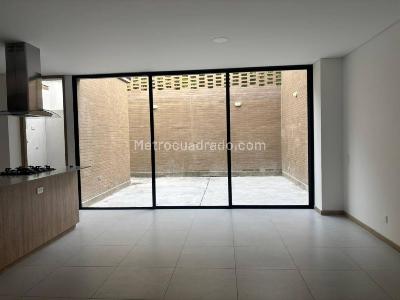 Casa de 3 alcobas en venta en San Antonio, Rionegro, 150 m² · foto 3 de 20