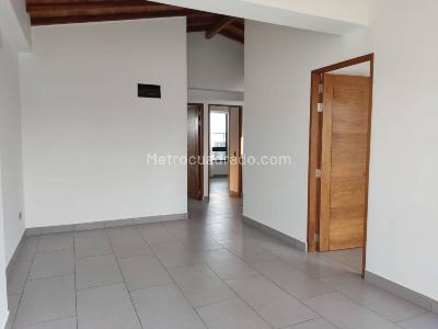 Casa de 4 alcobas en venta en Llanogrande, Rionegro, 190 m² · foto 9 de 20