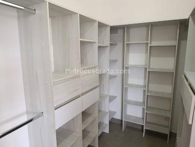 Casa de 3 alcobas en venta en El Porvenir, Rionegro, 220 m² · foto 13 de 20