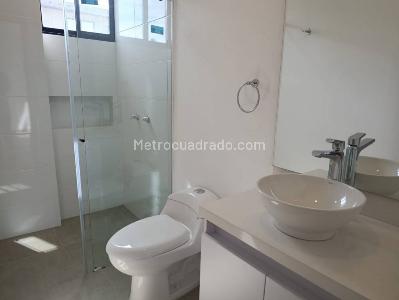 Casa de 3 alcobas en venta en El Porvenir, Rionegro, 220 m² · foto 8 de 20