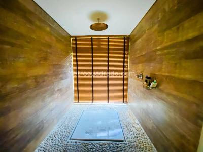 Casa de 5 alcobas en venta en El Poblado, Medellín · foto 13 de 20