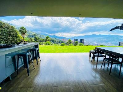 Casa de 5 alcobas en venta en El Poblado, Medellín · foto 8 de 20