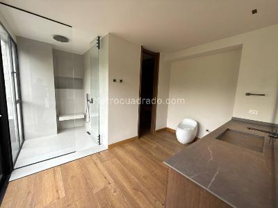 Apartamento de 3 alcobas en venta en El Poblado, Medellín, 475 m² · foto 5 de 17