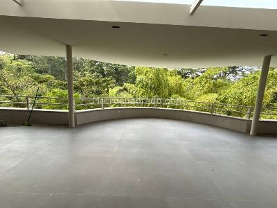 Apartamento de 3 alcobas en venta en El Poblado, Medellín, 475 m² · foto 8 de 17