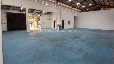 Warehouse for rent in Bello, Bello