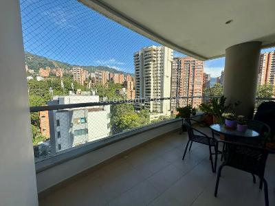 Apartamento de 3 alcobas en venta en Loma De Los Gonzalez, Medellín, 272 m² · foto 11 de 20