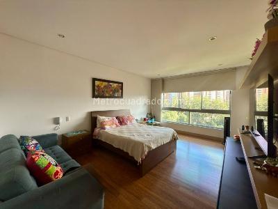 Apartamento de 3 alcobas en venta en Loma De Los Gonzalez, Medellín, 272 m² · foto 15 de 20