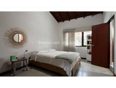 Casa de 4 alcobas en venta en Conquistadores, Medellín, 250 m² · foto 13 de 16