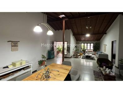 Casa de 4 alcobas en venta en Conquistadores, Medellín, 250 m² · foto 16 de 16