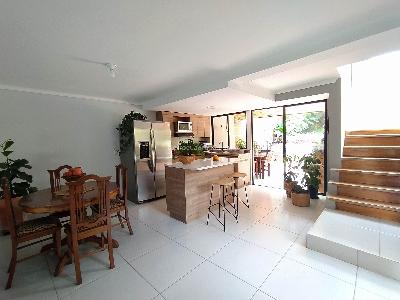 Casa de 3 alcobas en venta en Rionegro, Rionegro, 214 m² · foto 3 de 20