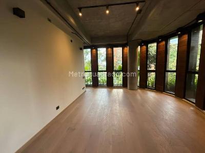 Apartamento de 2 alcobas en venta en El Tesoro, Medellín, 215 m² · foto 11 de 14