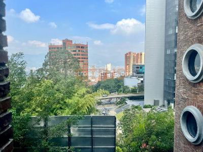 Apartamento de 2 alcobas en venta en El Tesoro, Medellín, 215 m² · foto 14 de 14