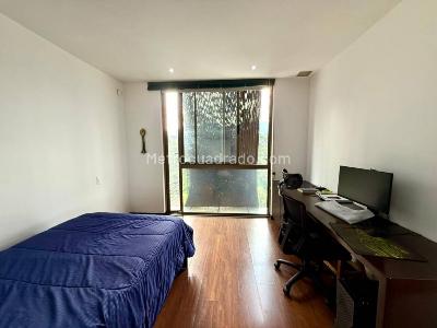 Casa de 4 alcobas en venta en San Judas, Sabaneta, 1392 m² · foto 13 de 20