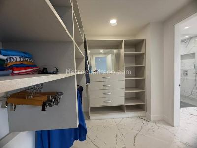 Apartamento de 4 alcobas en venta en Loma Del Campestre, Medellín, 410 m² · foto 14 de 19