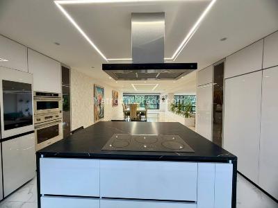 Apartamento de 4 alcobas en venta en Loma Del Campestre, Medellín, 410 m² · foto 6 de 19