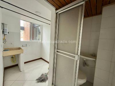 Apartamento de 3 alcobas en venta en Belen Aliadas, Medellín, 85 m² · foto 3 de 15