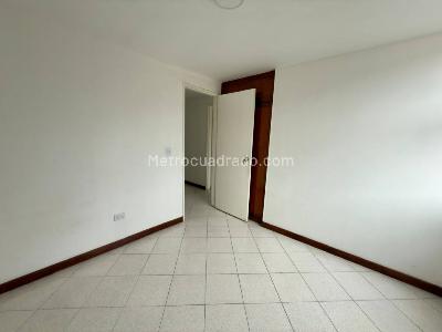 Apartamento de 3 alcobas en venta en Belen Aliadas, Medellín, 85 m² · foto 8 de 15