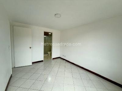 Apartamento de 3 alcobas en venta en Belen Aliadas, Medellín, 85 m² · foto 10 de 15