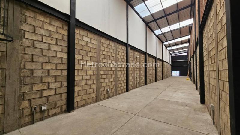 Local Comercial en Arriendo, Niquia, Bello - Widok 3