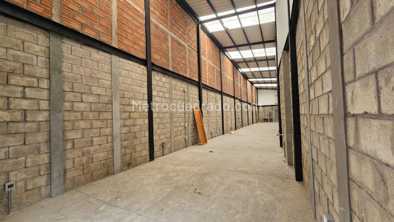 Local Comercial en Arriendo, Niquia, Bello - Widok 4